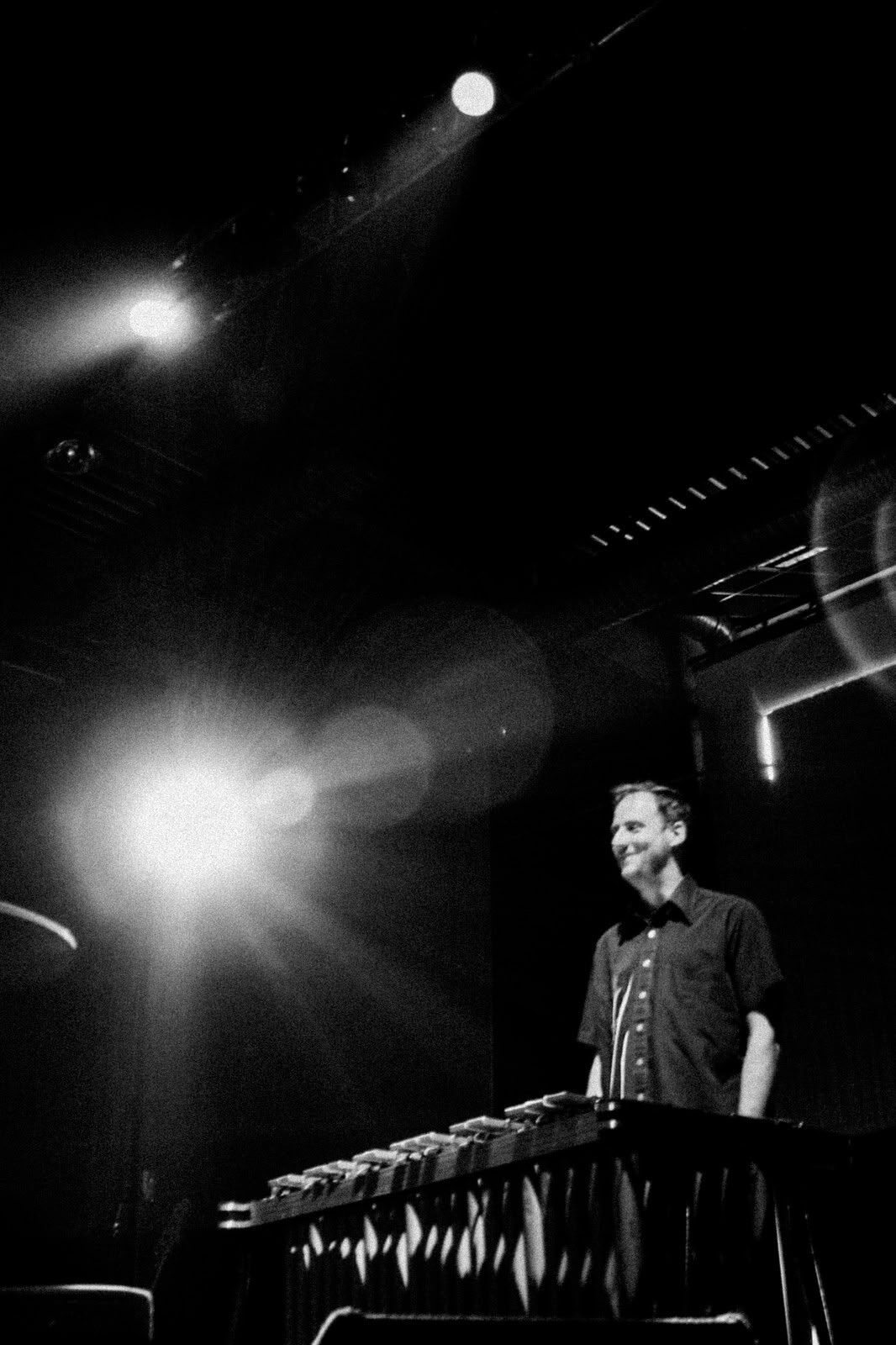 Concert photography — of Tortoise — at Festival Scopitone - Nantes — (2004) - Image 2