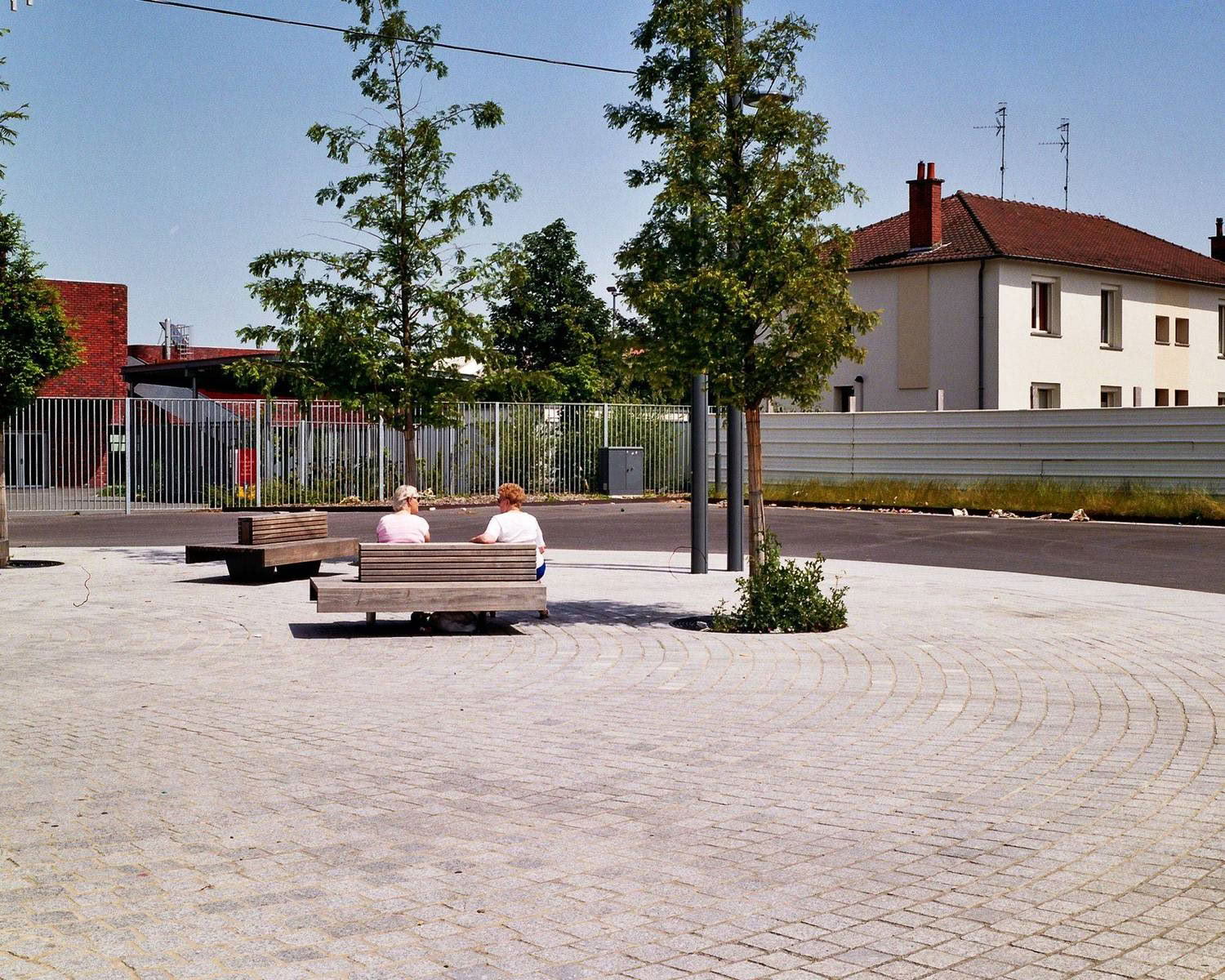 NAVIRE & MAISONNETTES